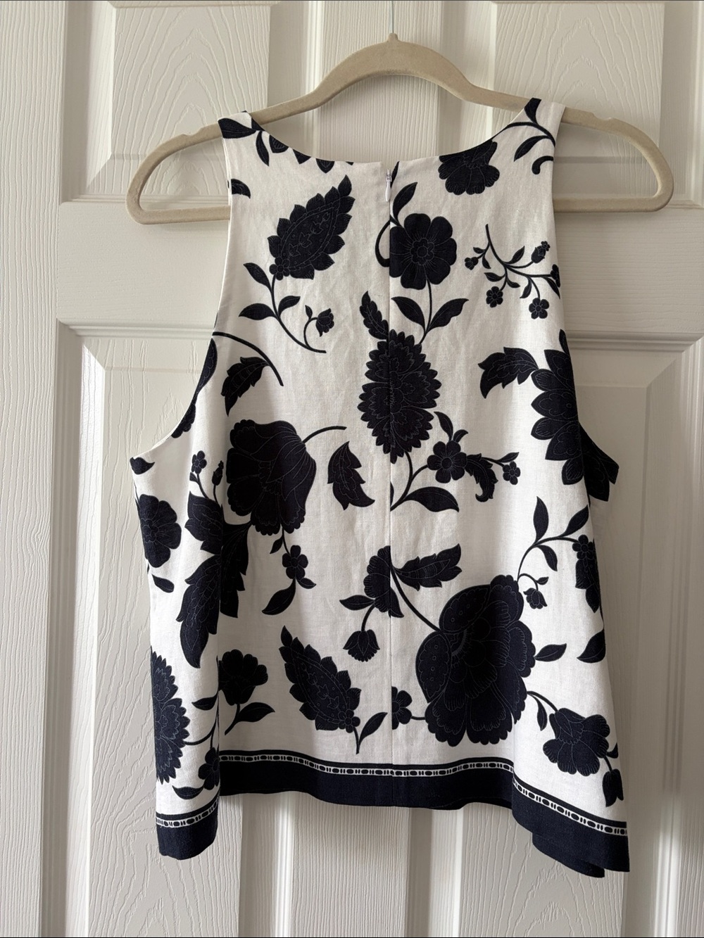 Ann Taylor White Camisole with Navy Floral Print - Picture 3 of 5